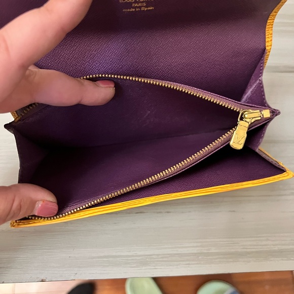 Stunning Sunset Orange and Yellow Louis Vuitton Wallet - Picture 5 of 9